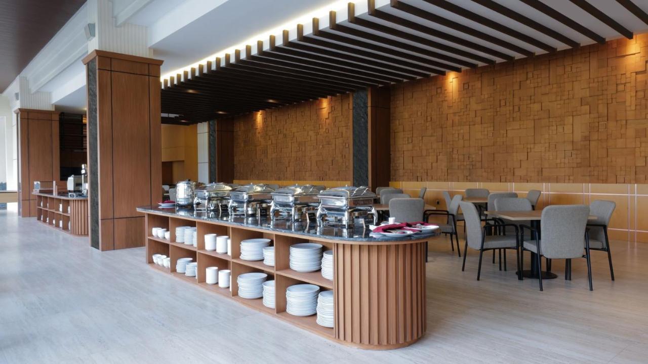Fox Harris Hotel & Convention Banjarnegara المظهر الخارجي الصورة